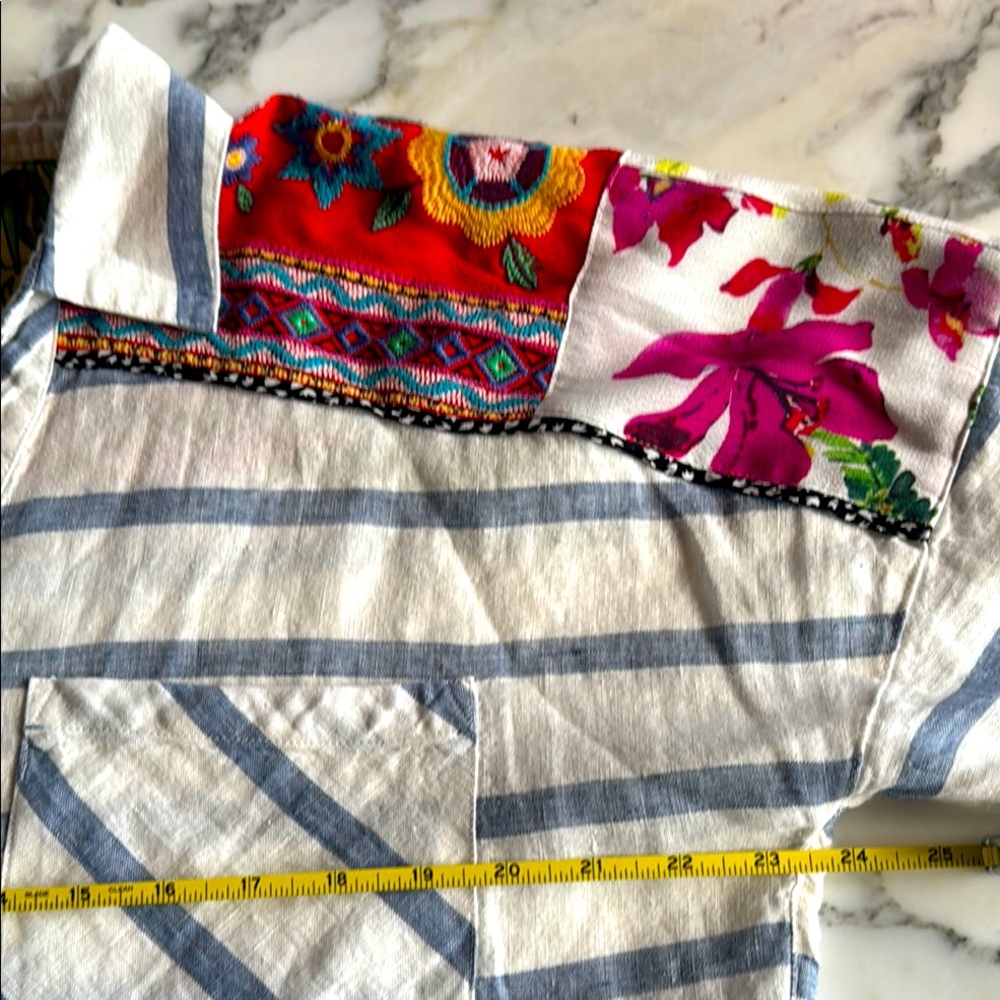 John Mark Striped Linen Denim & Floral Blouse Women’s Medium - Picture 11 of 14